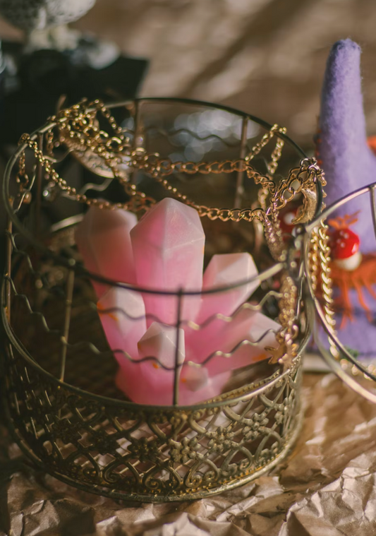 Quick Guide To Witchcraft Altar Supplies - Sorceress Sanctuary