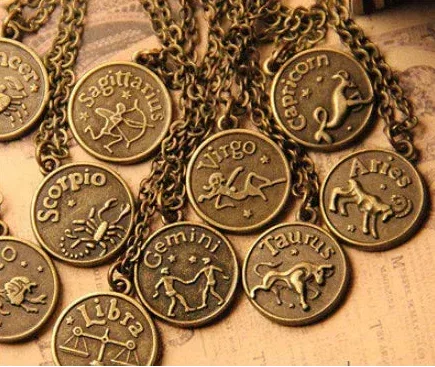 Antique Zodiac Pendant - Sorceress Sanctuary Copper / Leo-Copper / Libra-Copper / Aries-Copper / Taurus-Copper / Capricornus