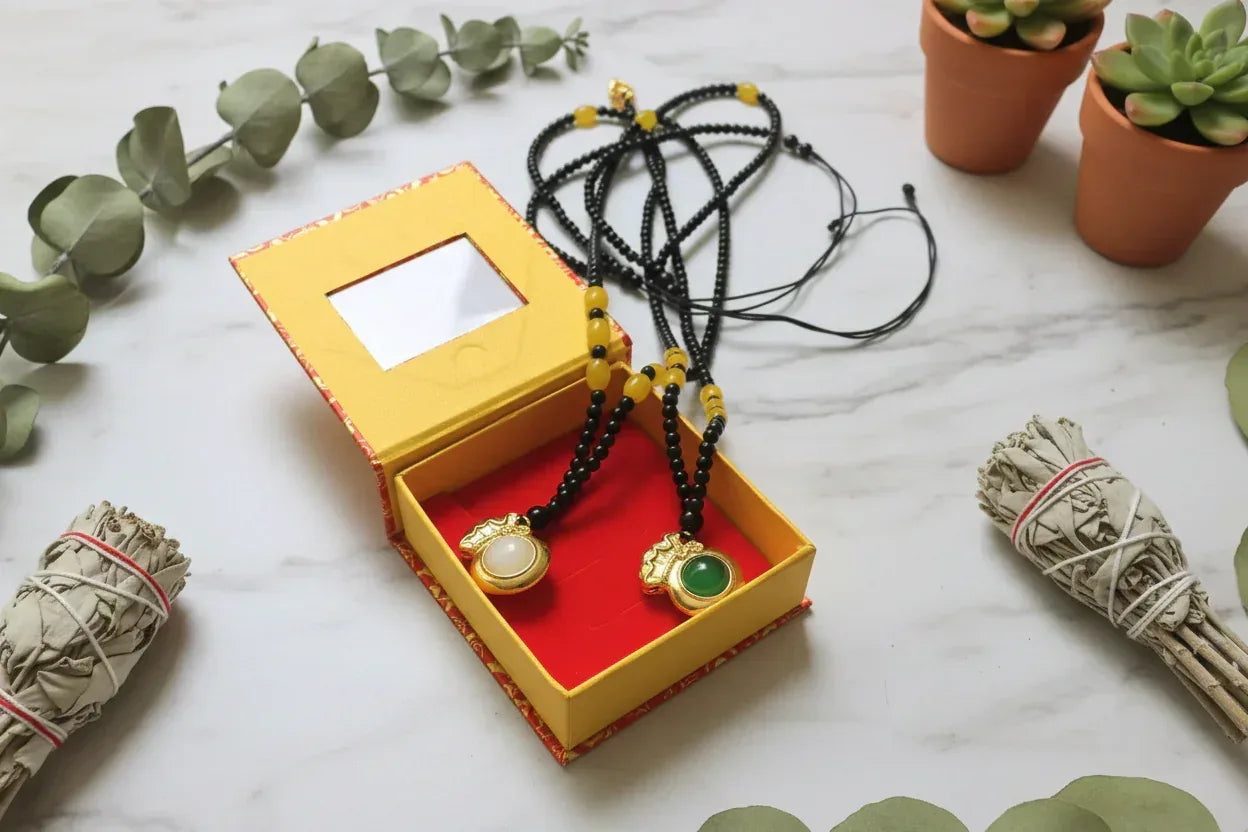 Hetian Jade & Lucky Bag Necklace - Sorceress Sanctuary Green-White