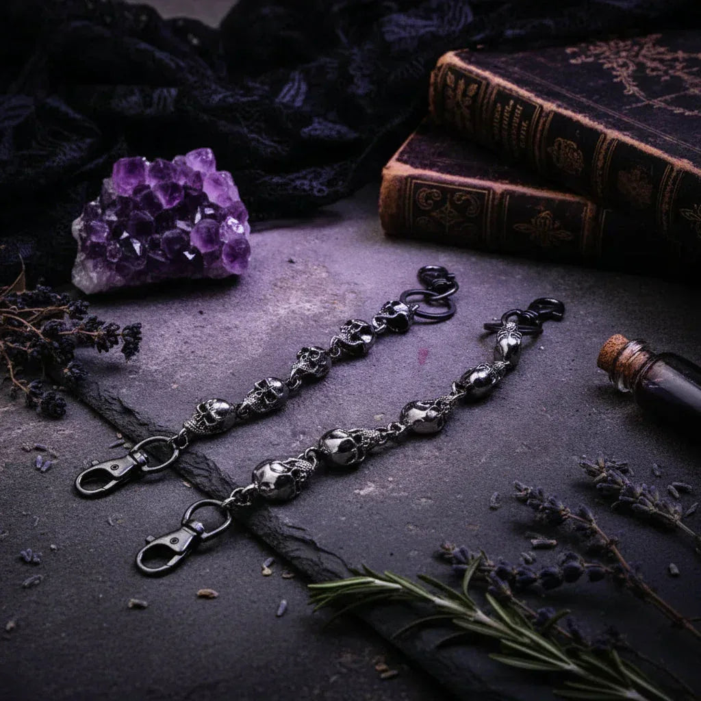 Goth Skull Metal Chain - Sorceress Sanctuary Black