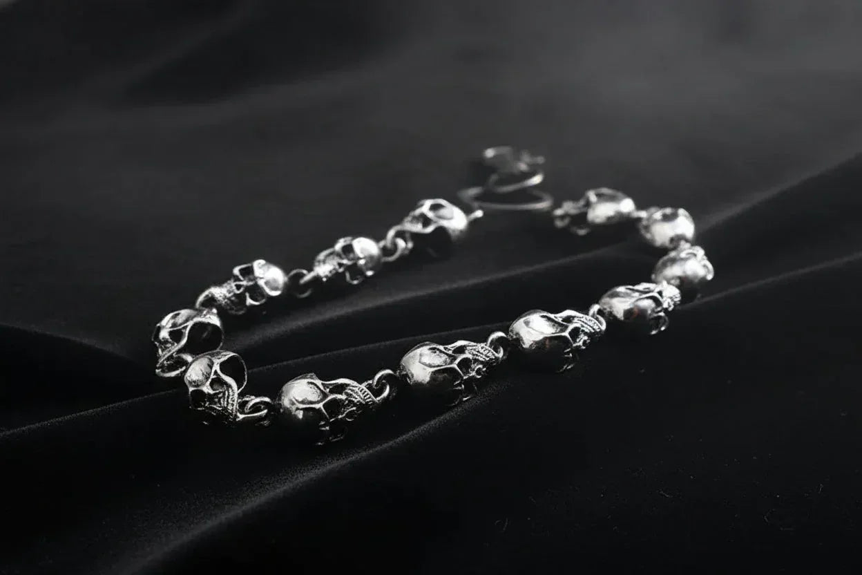 Goth Skull Metal Chain - Sorceress Sanctuary Black