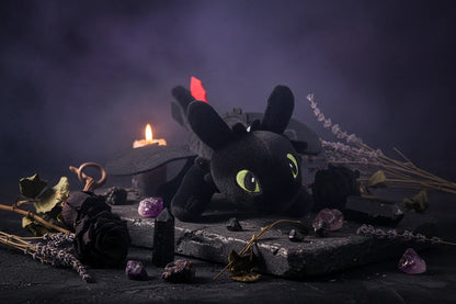 Toothless Dragon Familiar - Sorceress Sanctuary Preto-White