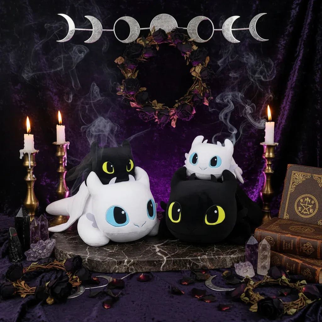 Toothless Dragon Familiar - Sorceress Sanctuary Preto-White