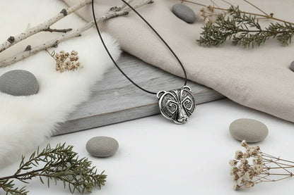 Viking Bear Necklace - Sorceress Sanctuary white